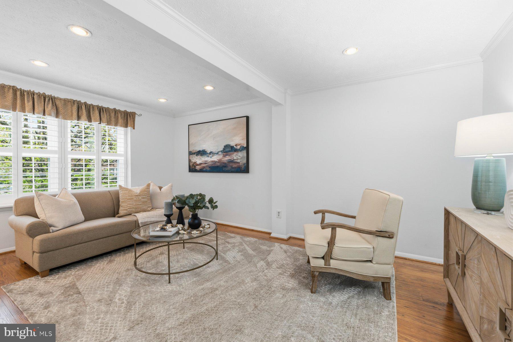 6102 GARDENIA COURT