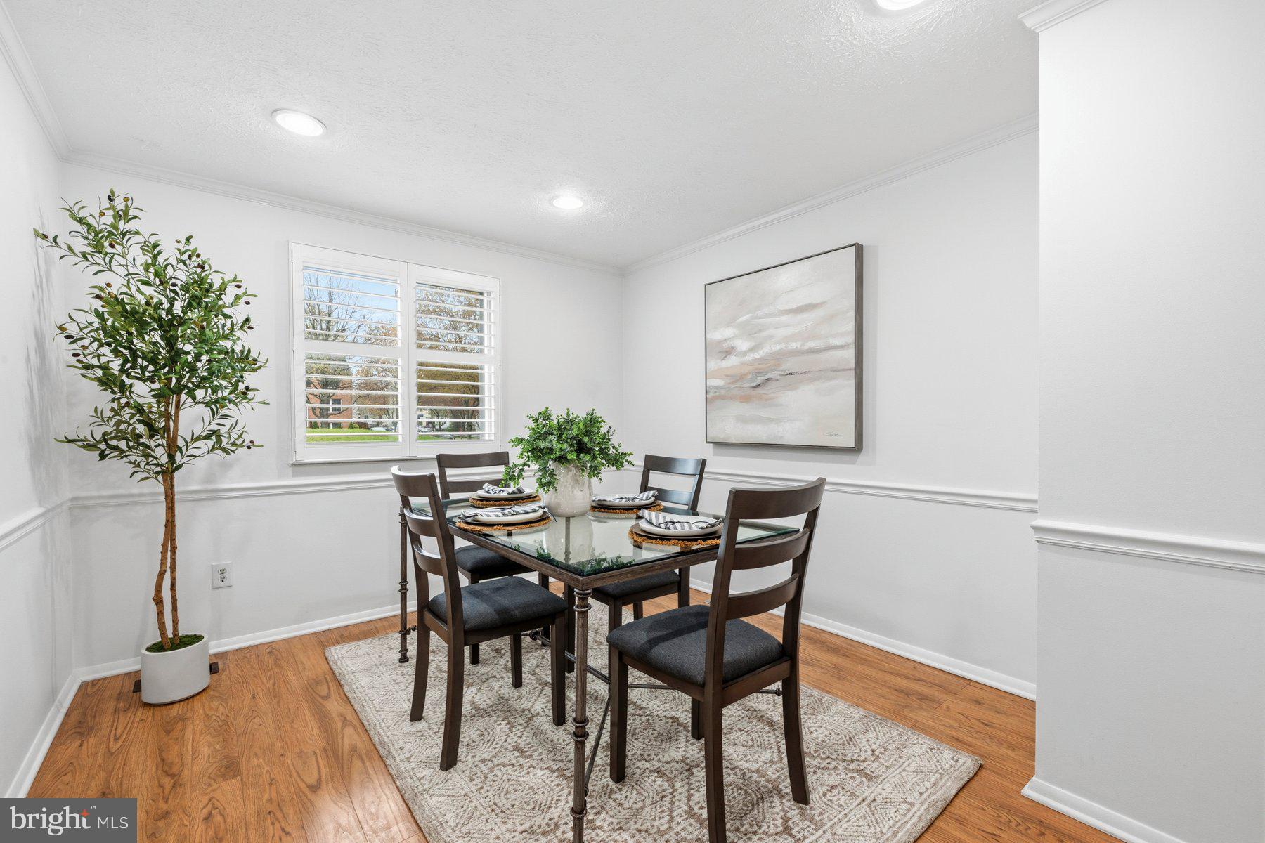 6102 GARDENIA COURT