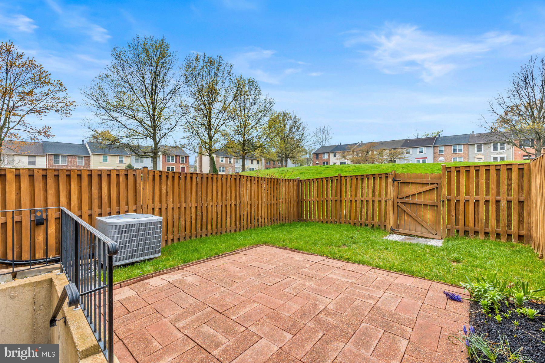 6102 GARDENIA COURT