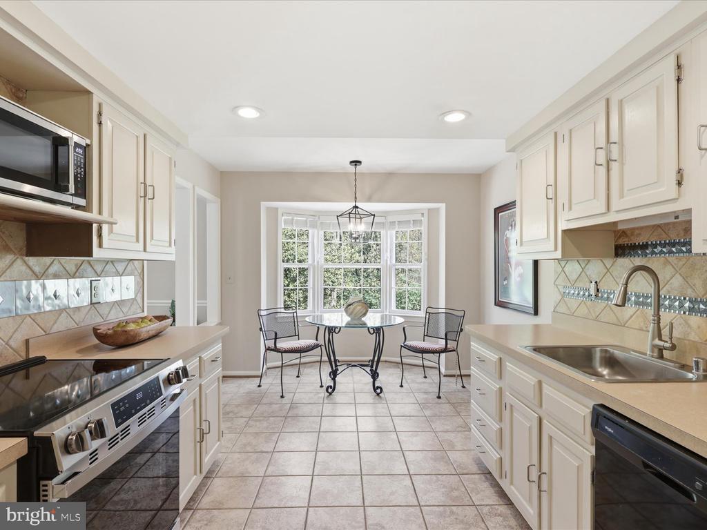 9251 BAILEY LANE