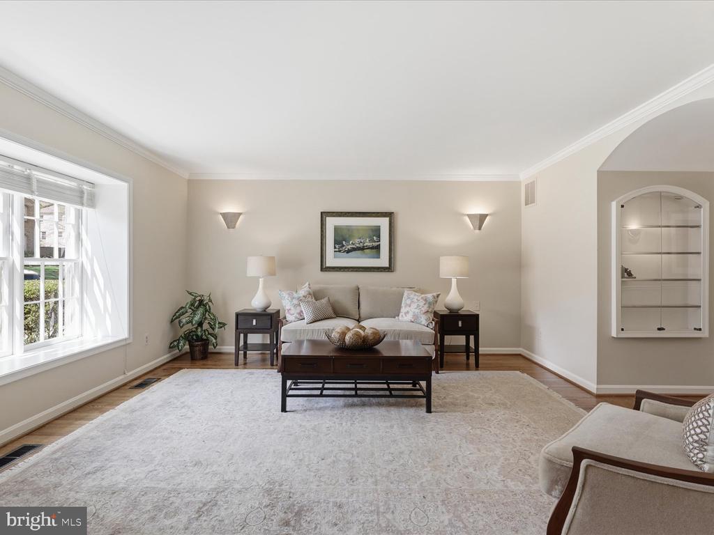 9251 BAILEY LANE