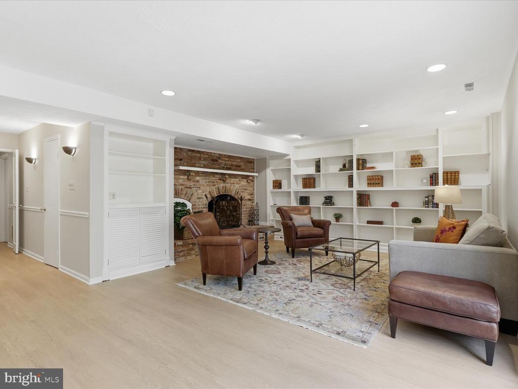 9251 BAILEY LANE