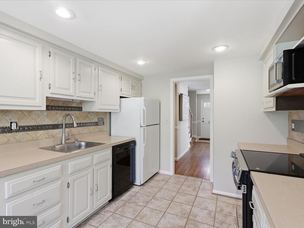 9251 BAILEY LANE