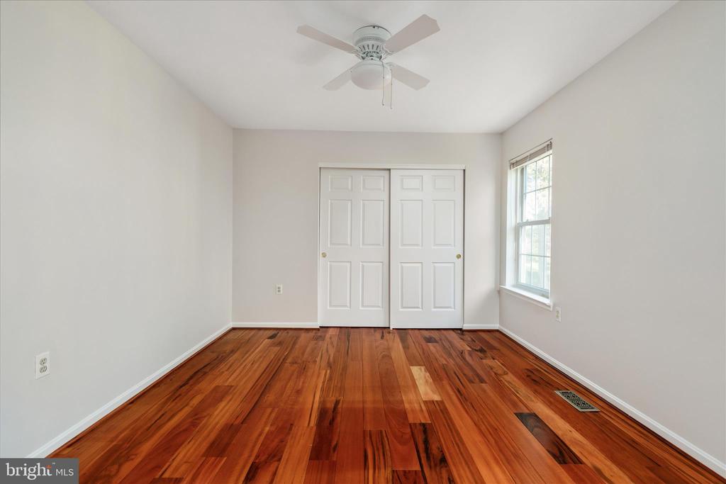 13132 THORNAPPLE PLACE