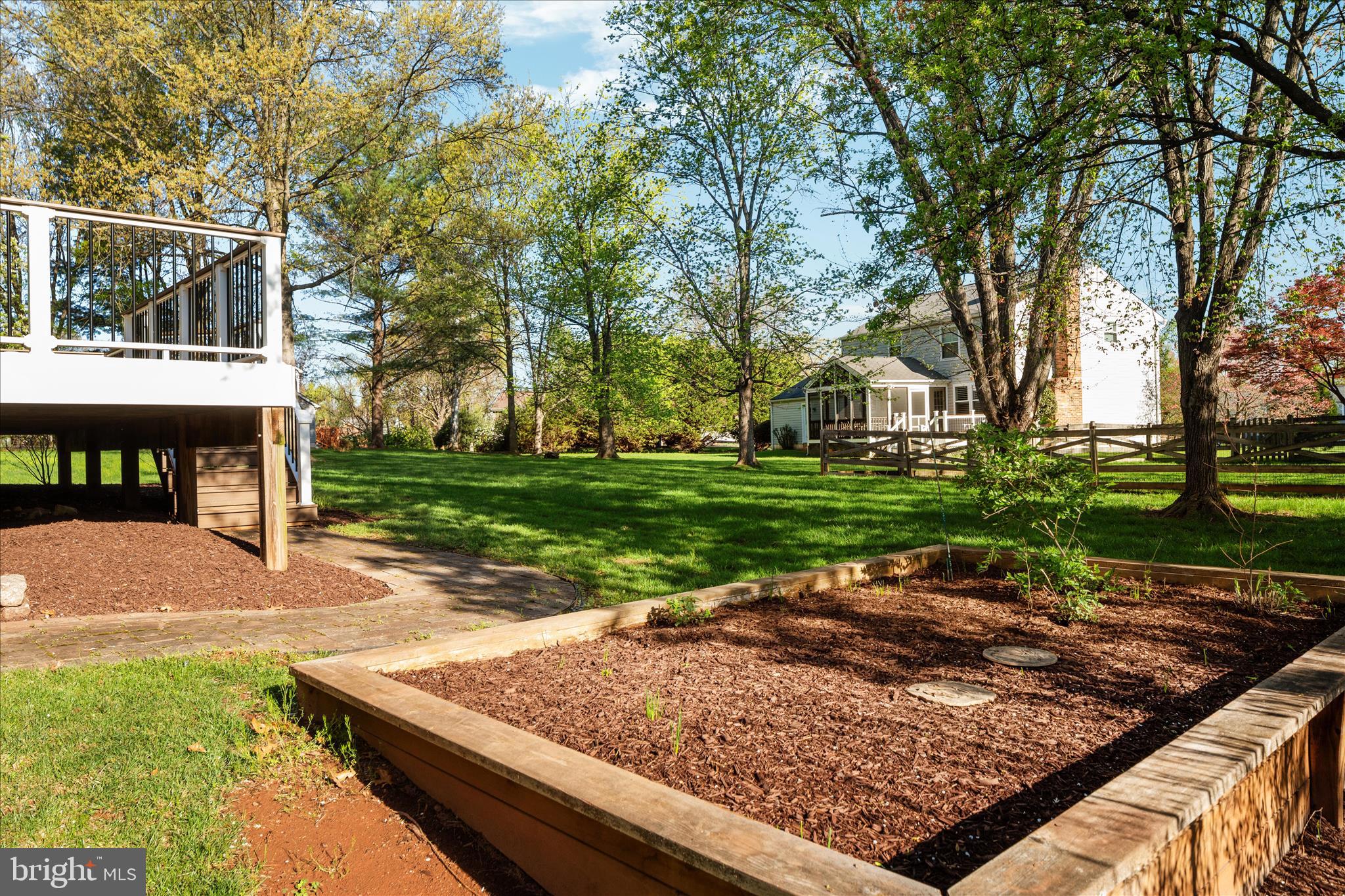 13132 THORNAPPLE PLACE