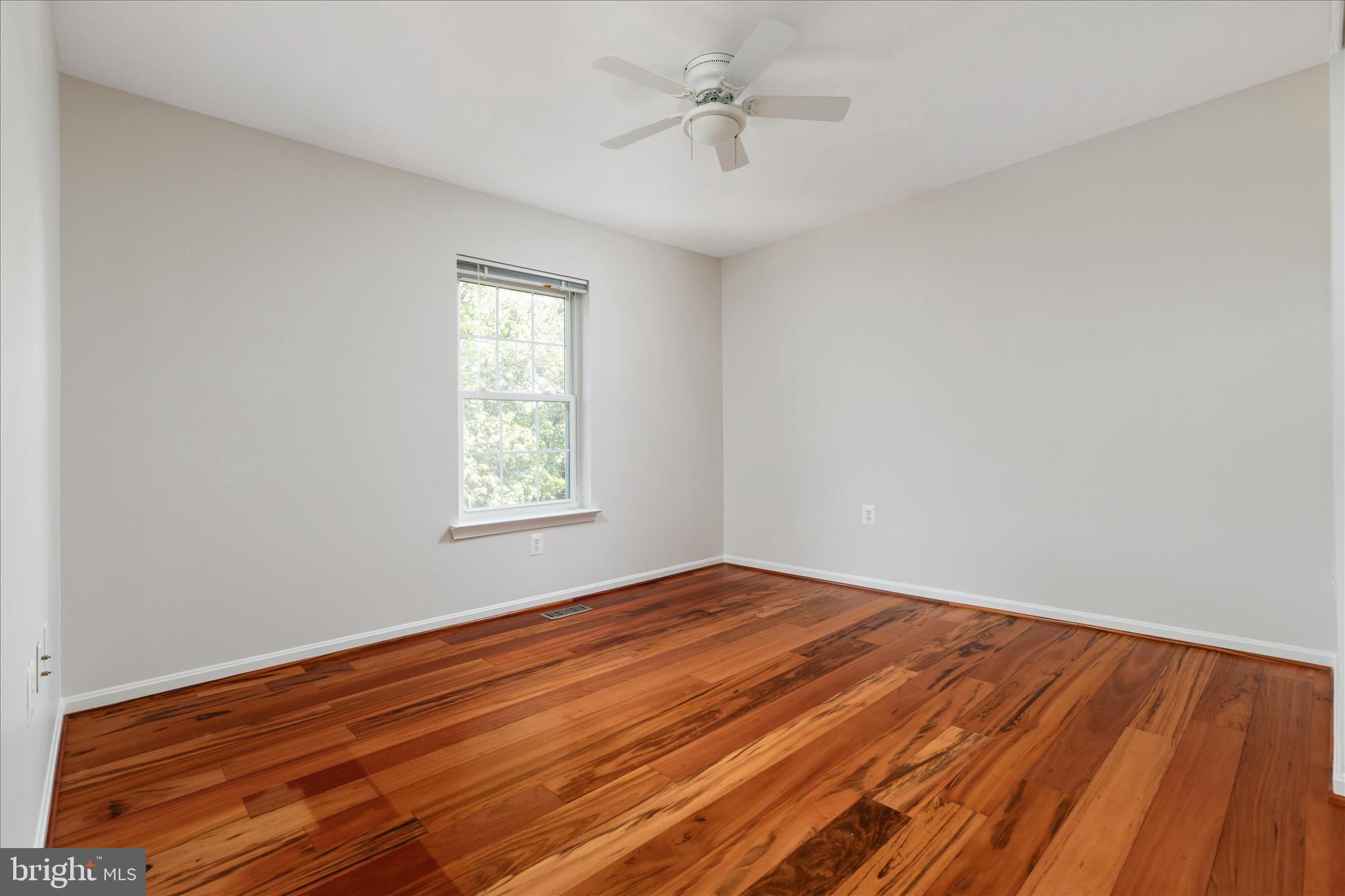 13132 THORNAPPLE PLACE
