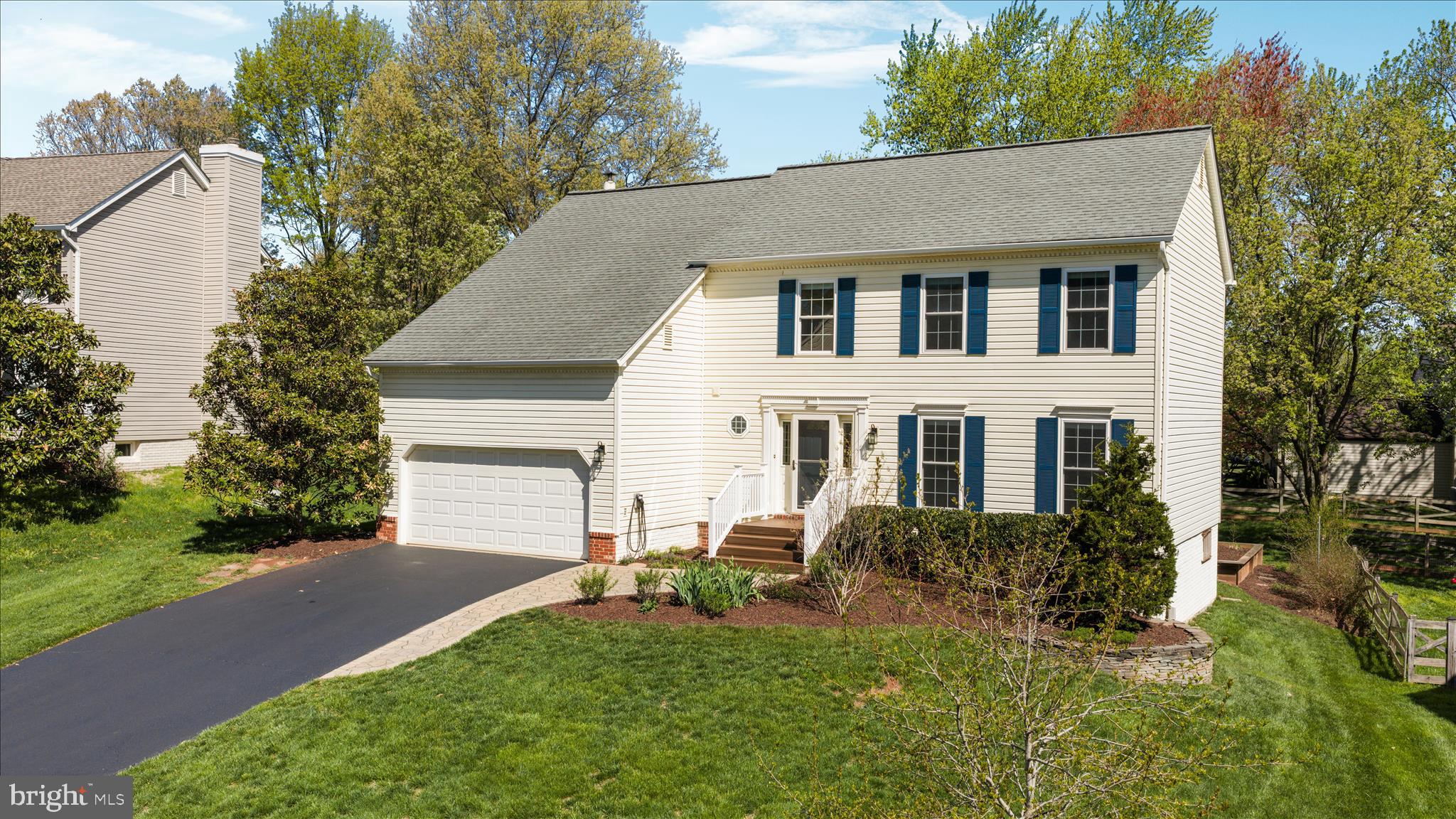 13132 THORNAPPLE PLACE