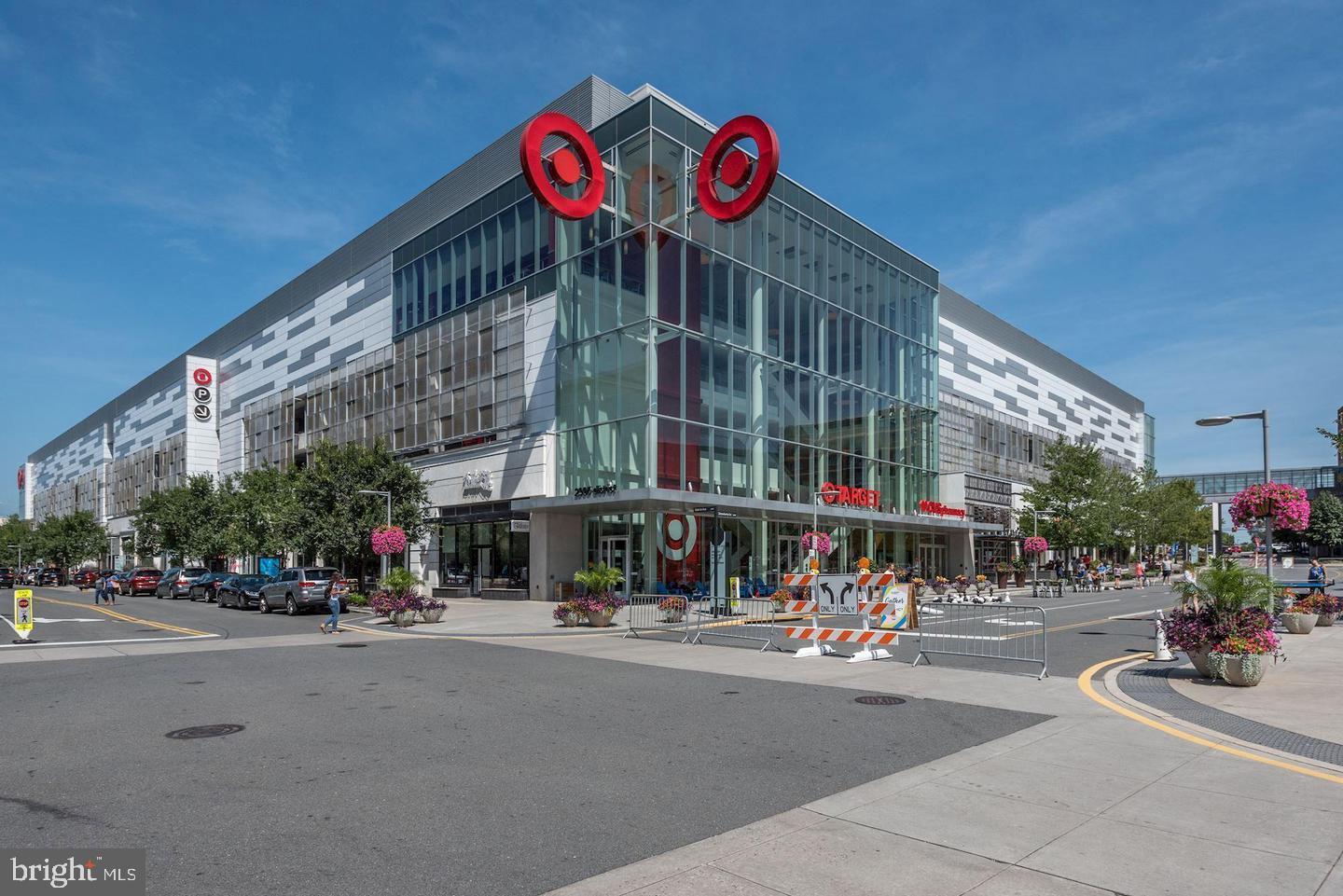 2205 WESTMORELAND STREET