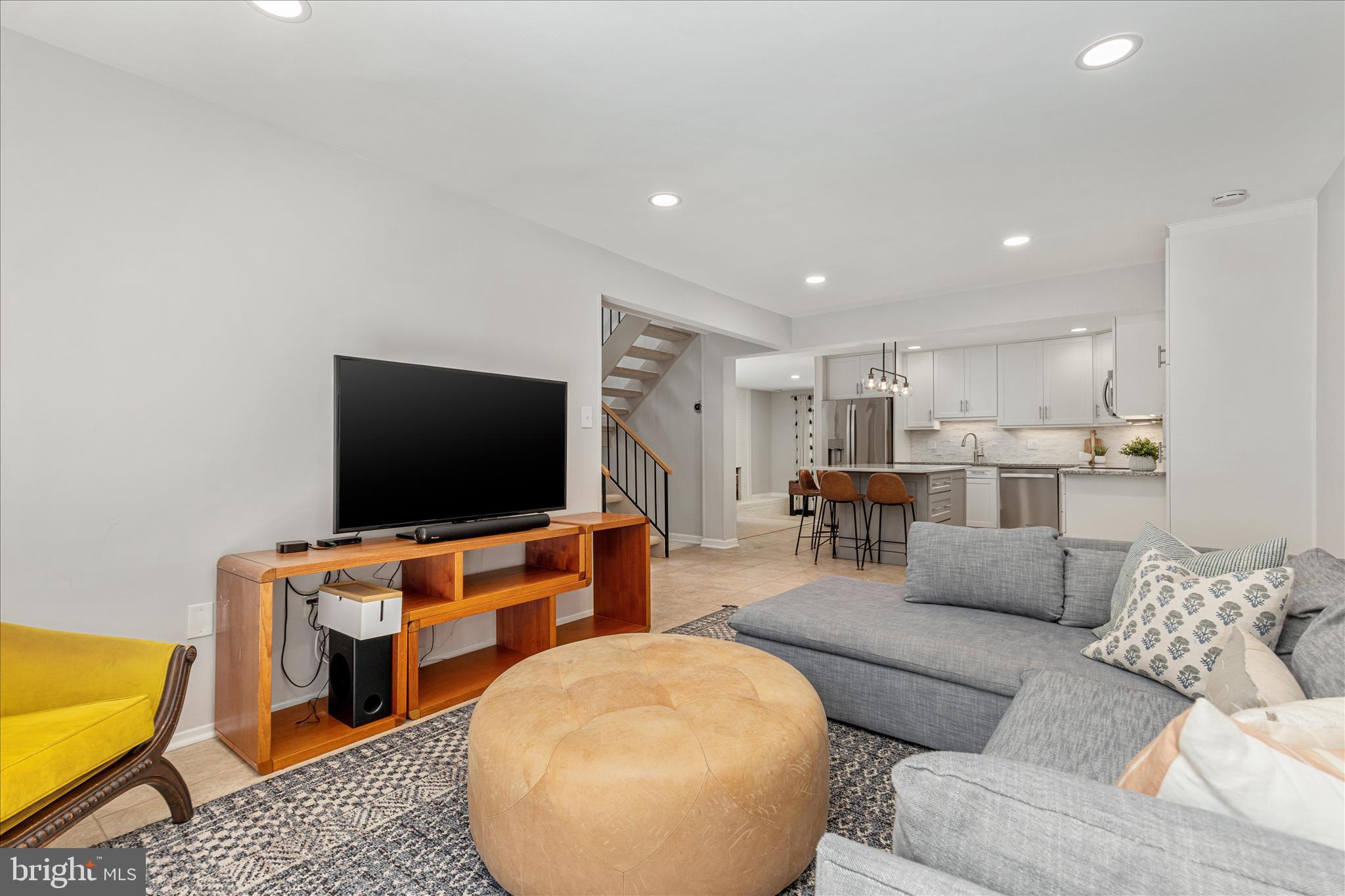 12108 QUORN LANE