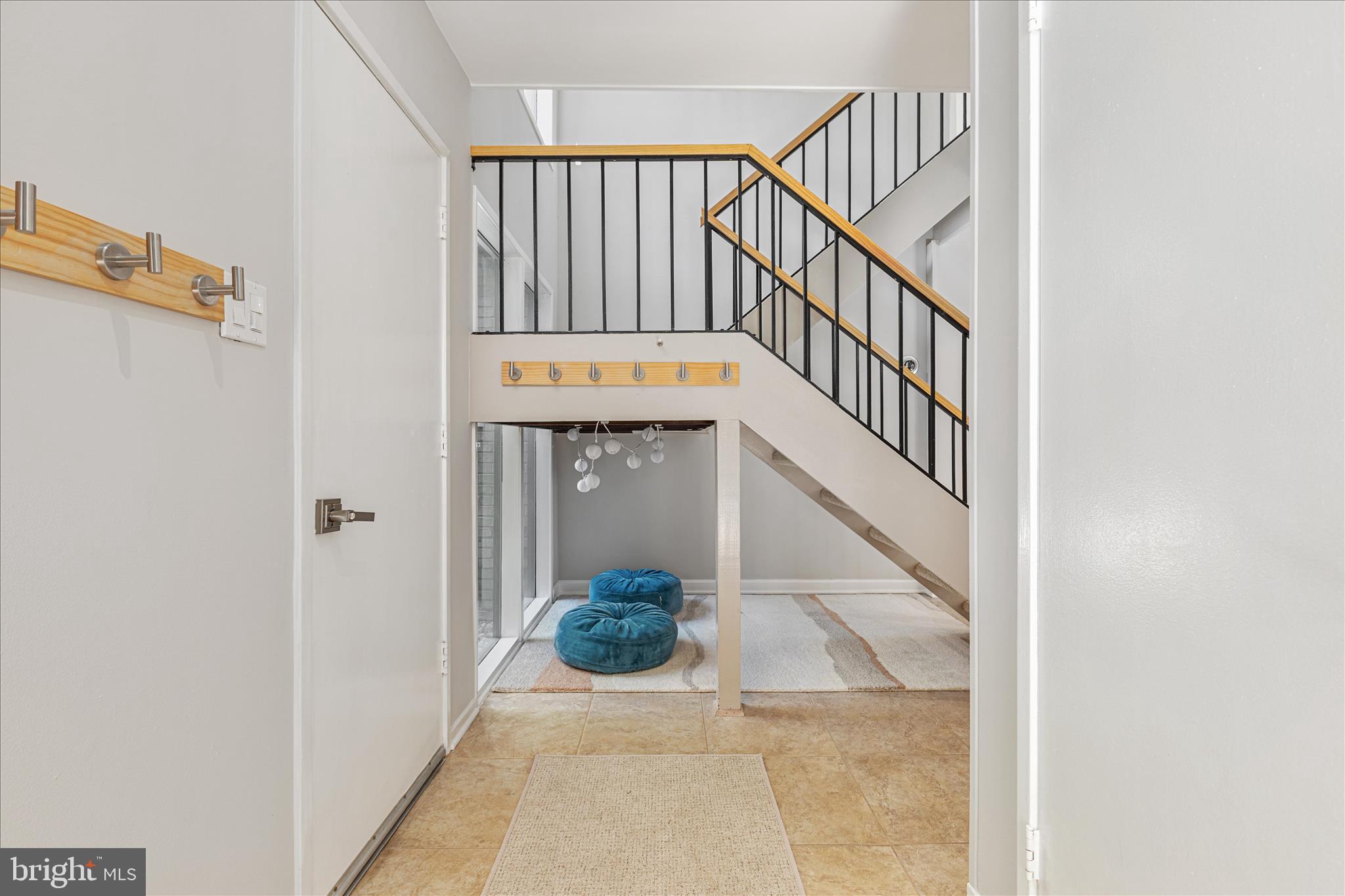 12108 QUORN LANE