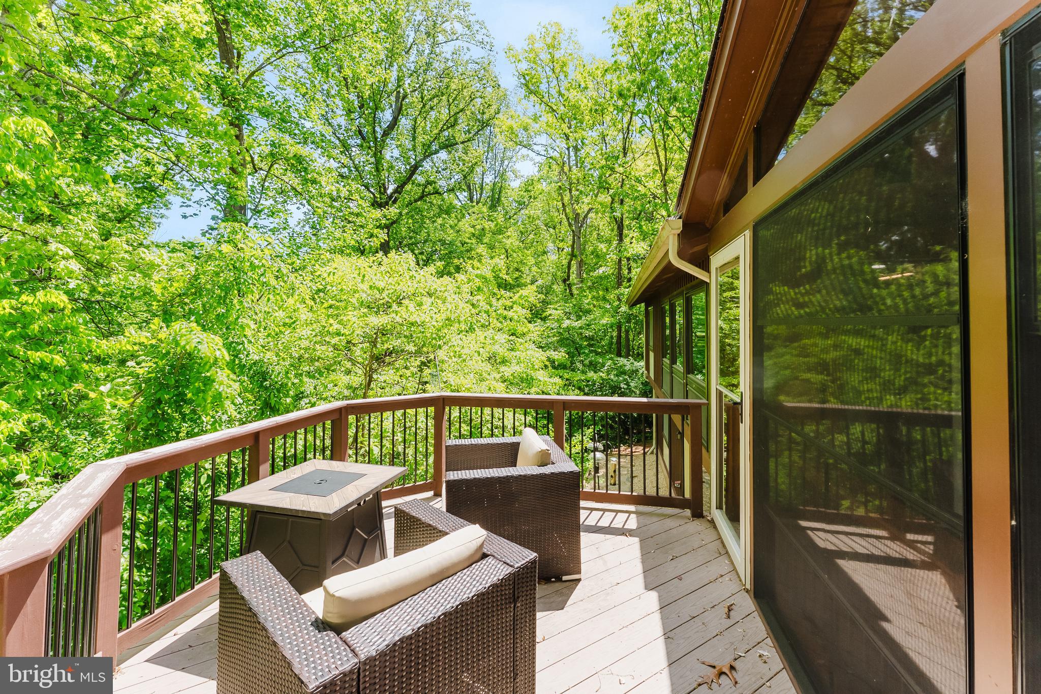 4403 OSSIAN HALL LANE