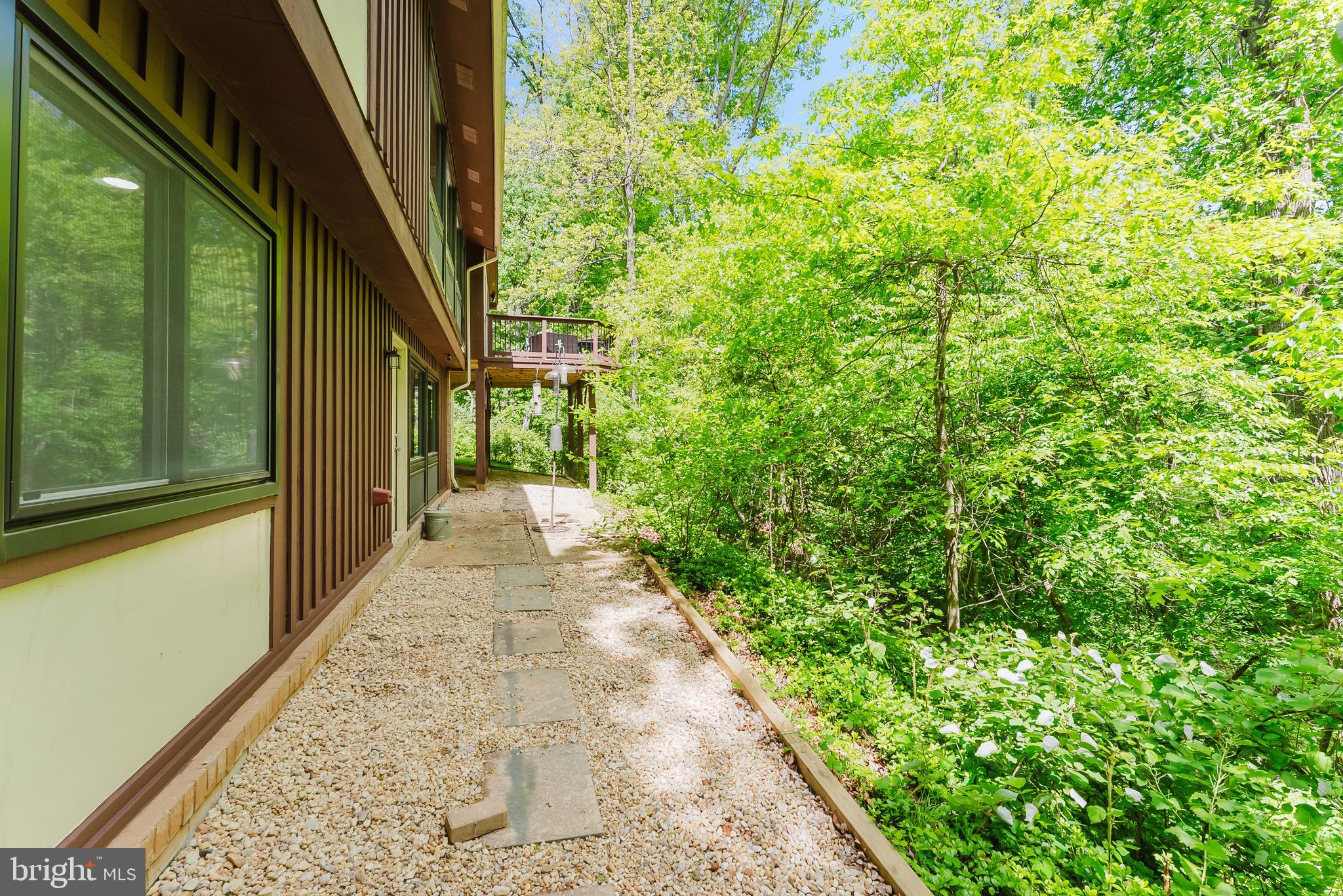4403 OSSIAN HALL LANE