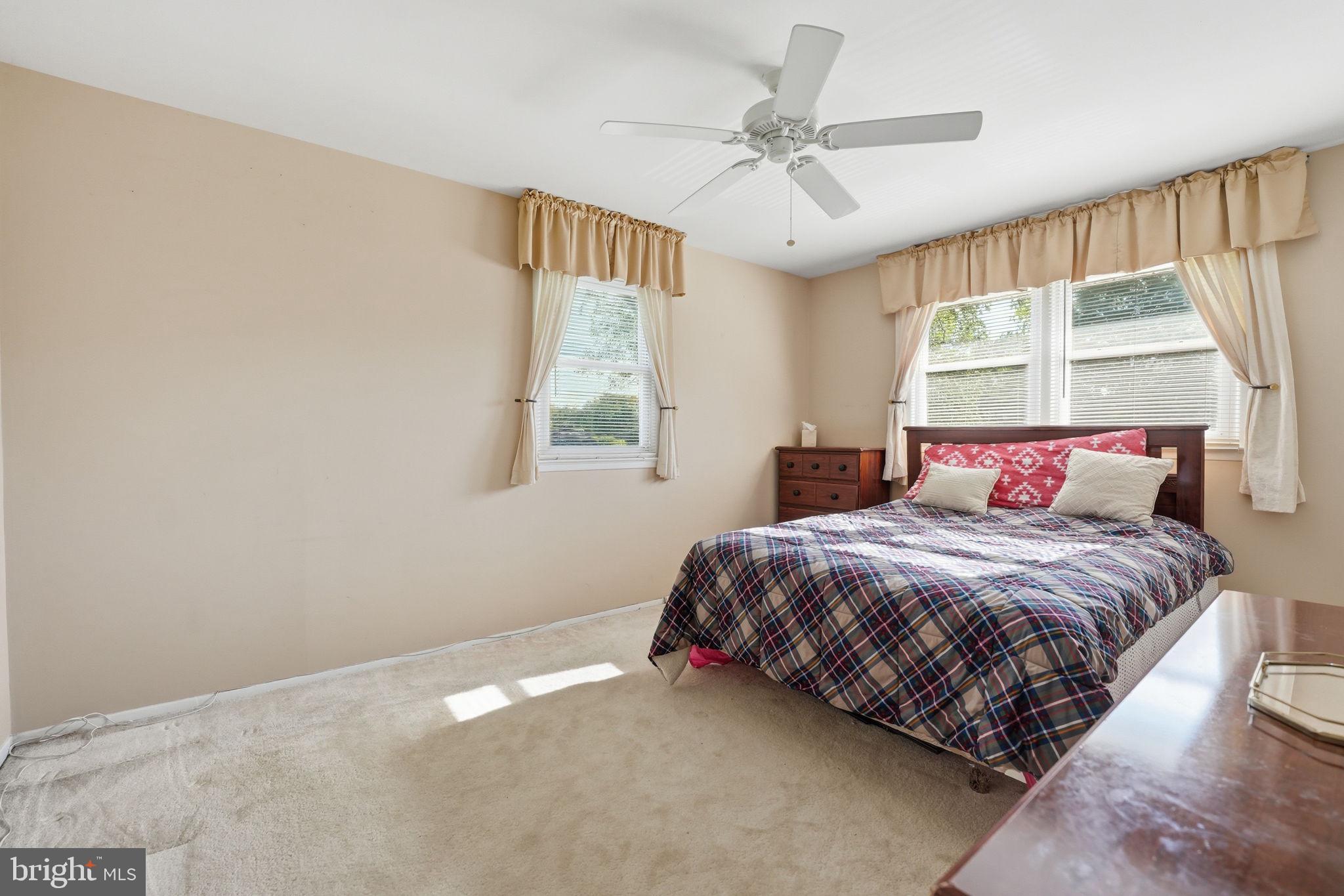 5209 COLUMBIA ROAD