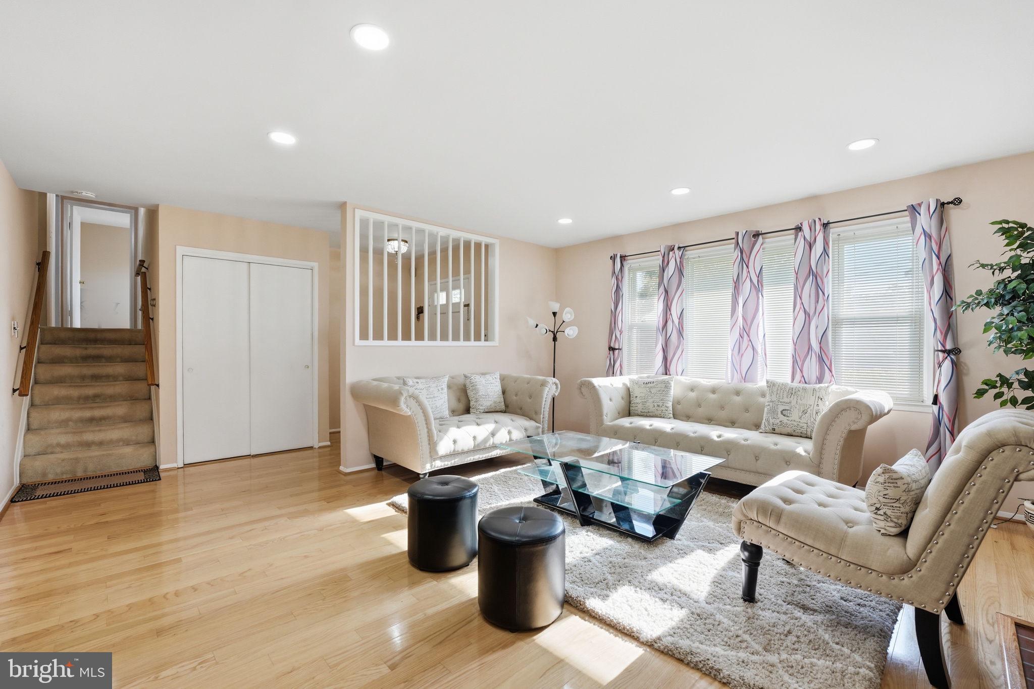 5209 COLUMBIA ROAD