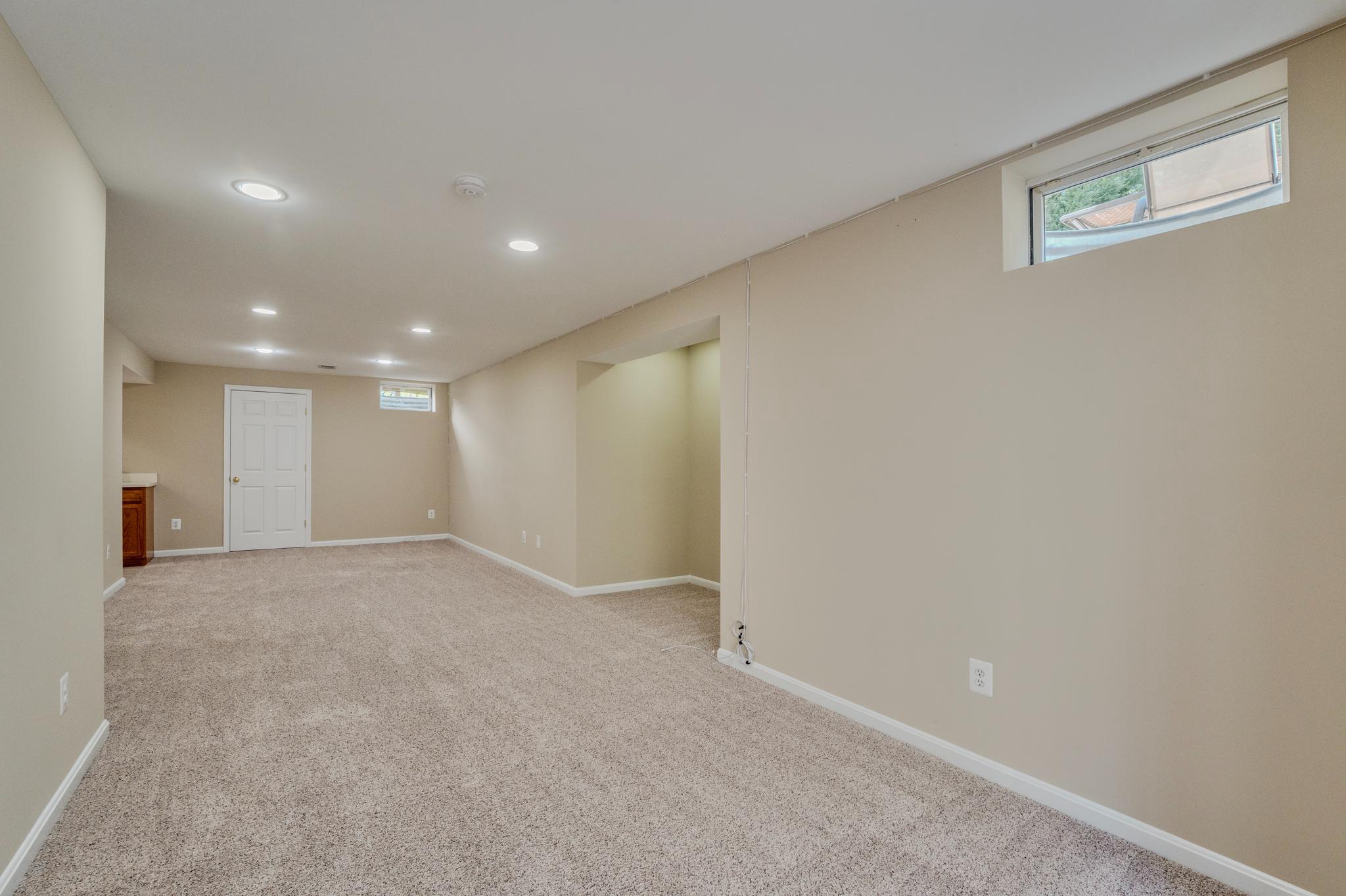 1327 MURRAY DOWNS WAY