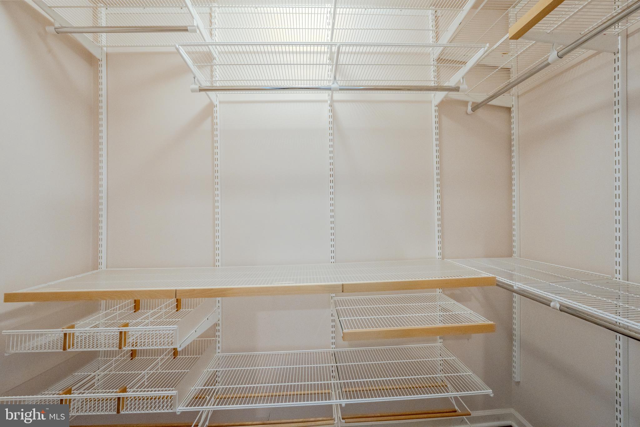 1327 MURRAY DOWNS WAY