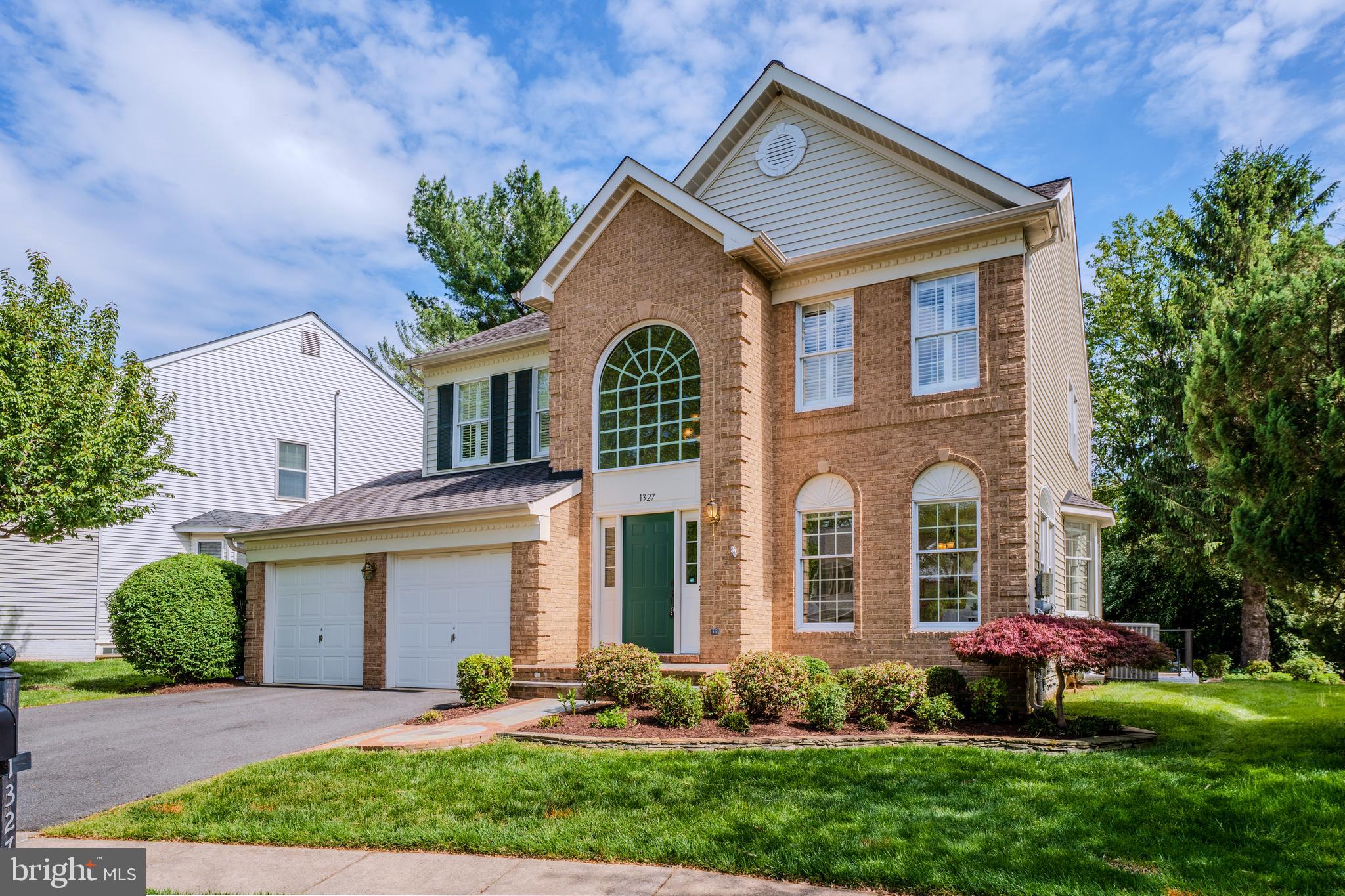 1327 MURRAY DOWNS WAY