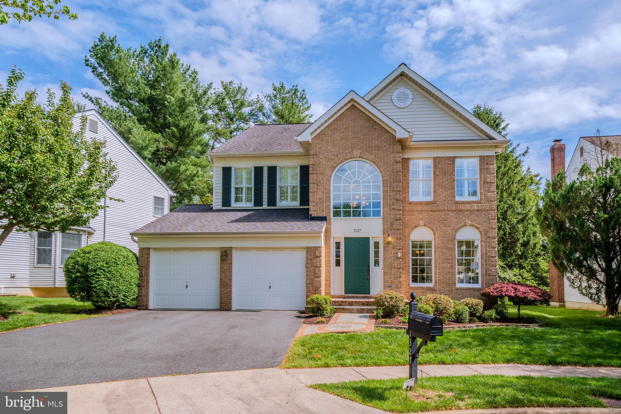 1327 MURRAY DOWNS WAY