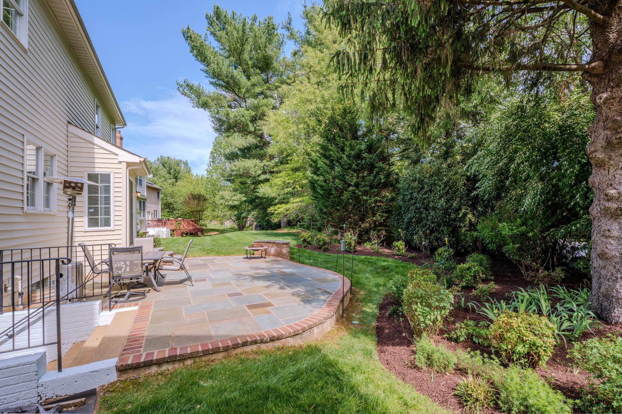 1327 MURRAY DOWNS WAY