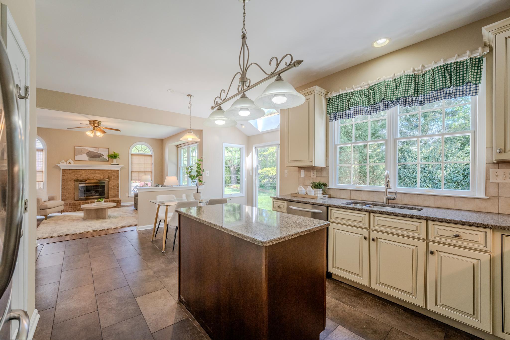 1327 MURRAY DOWNS WAY