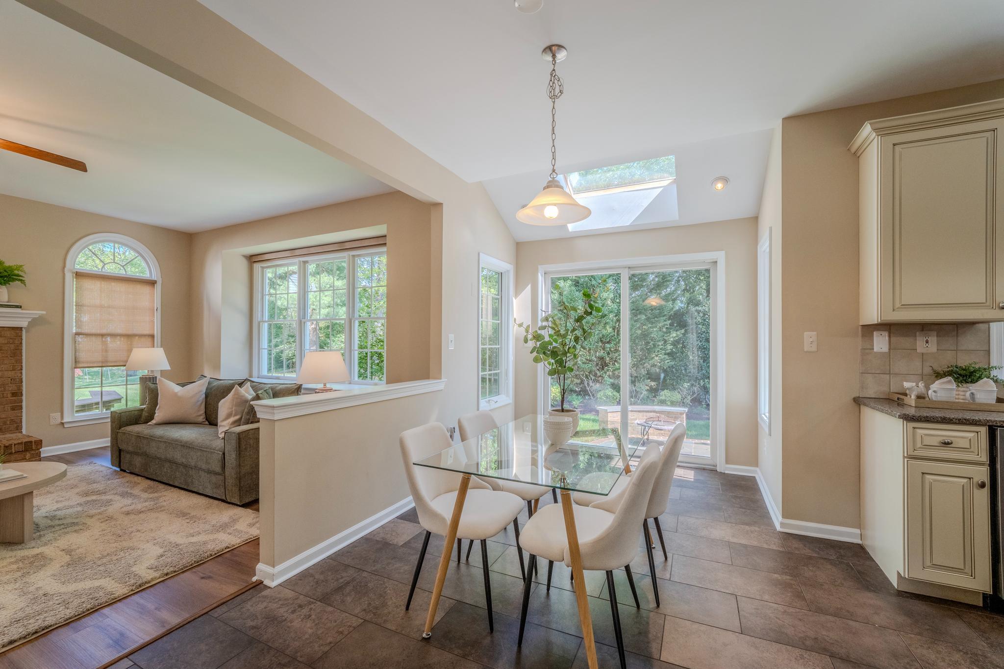 1327 MURRAY DOWNS WAY