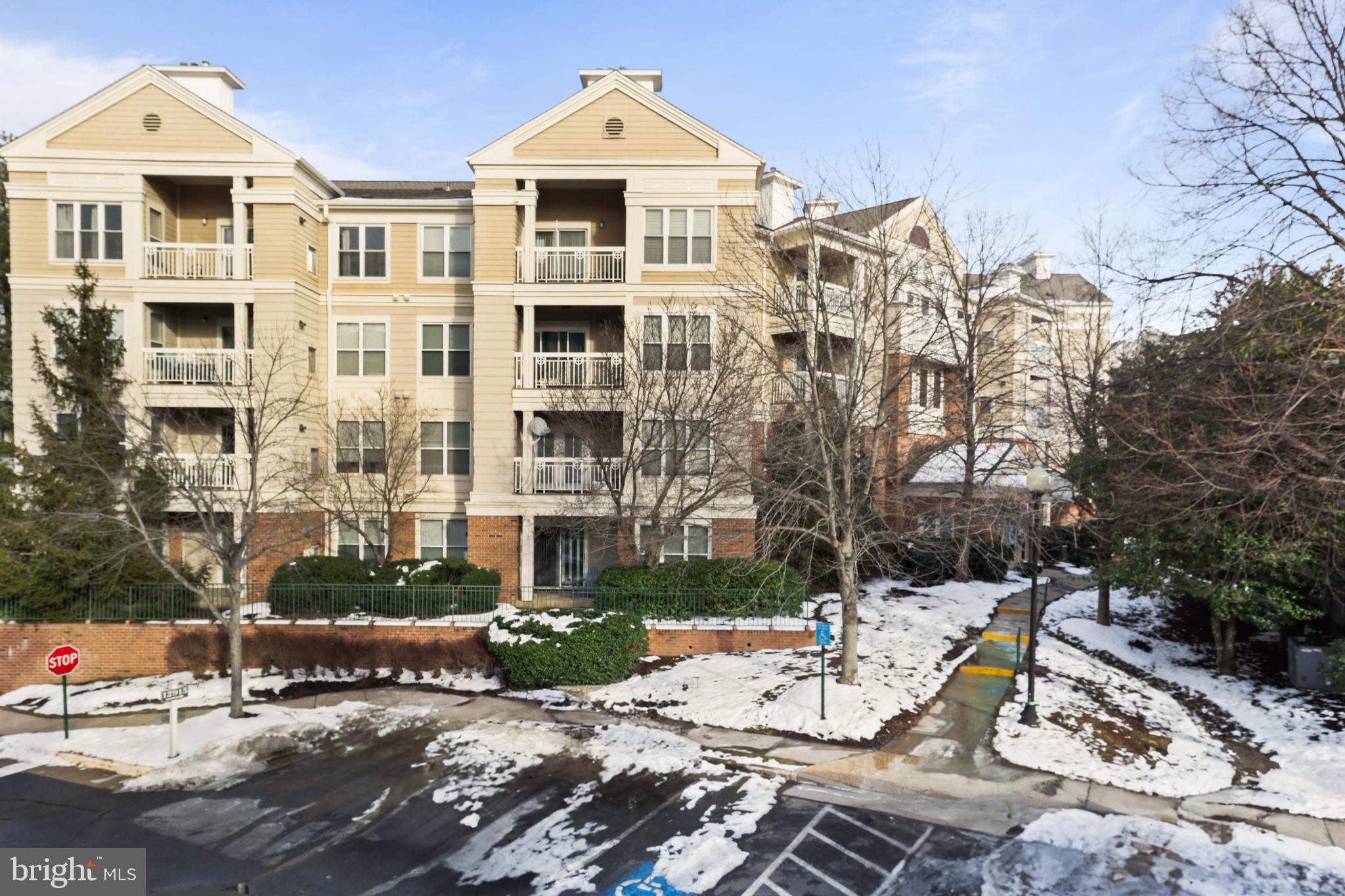 12915 ALTON SQUARE 213