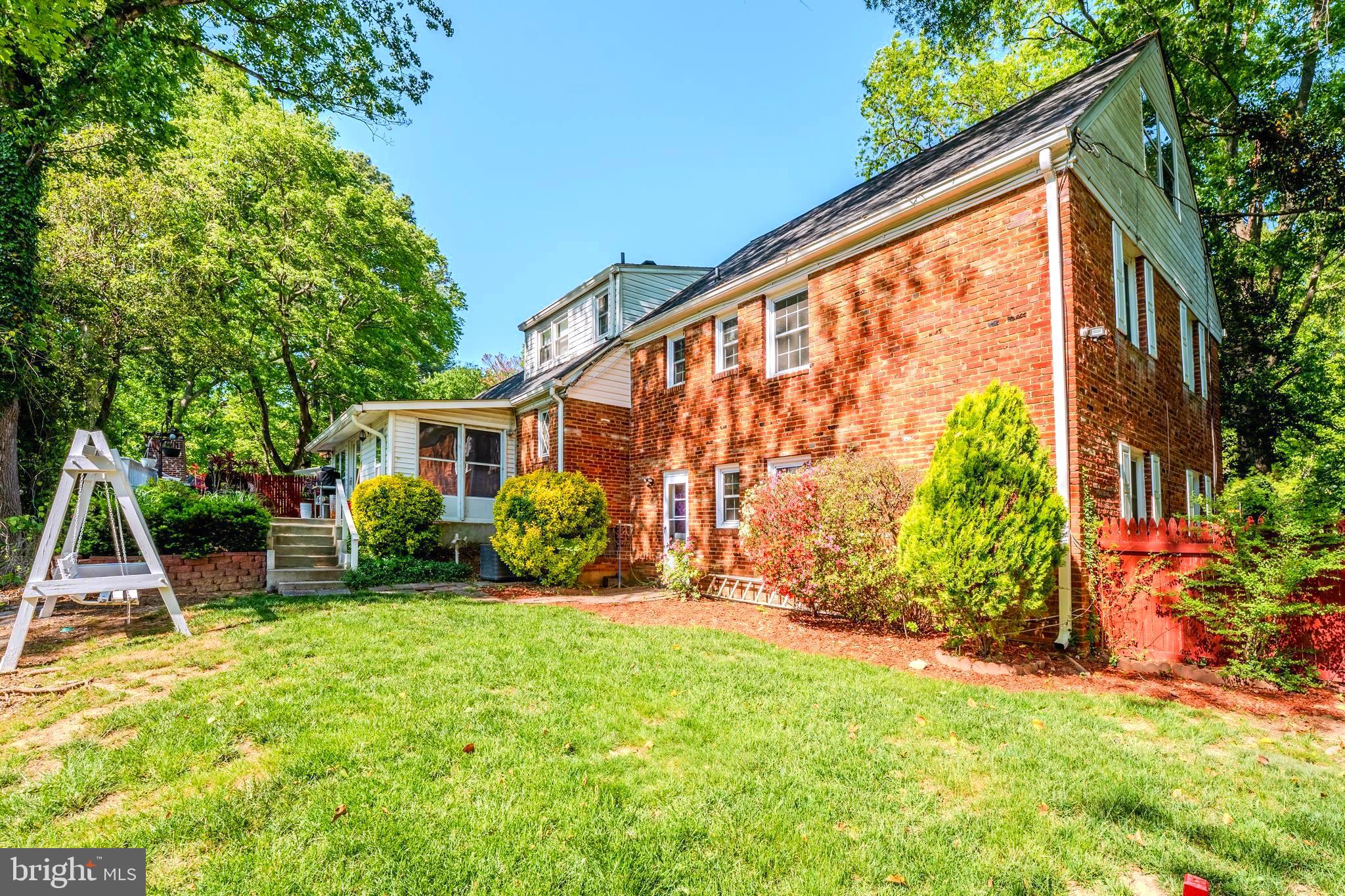6705 BRACKEN COURT