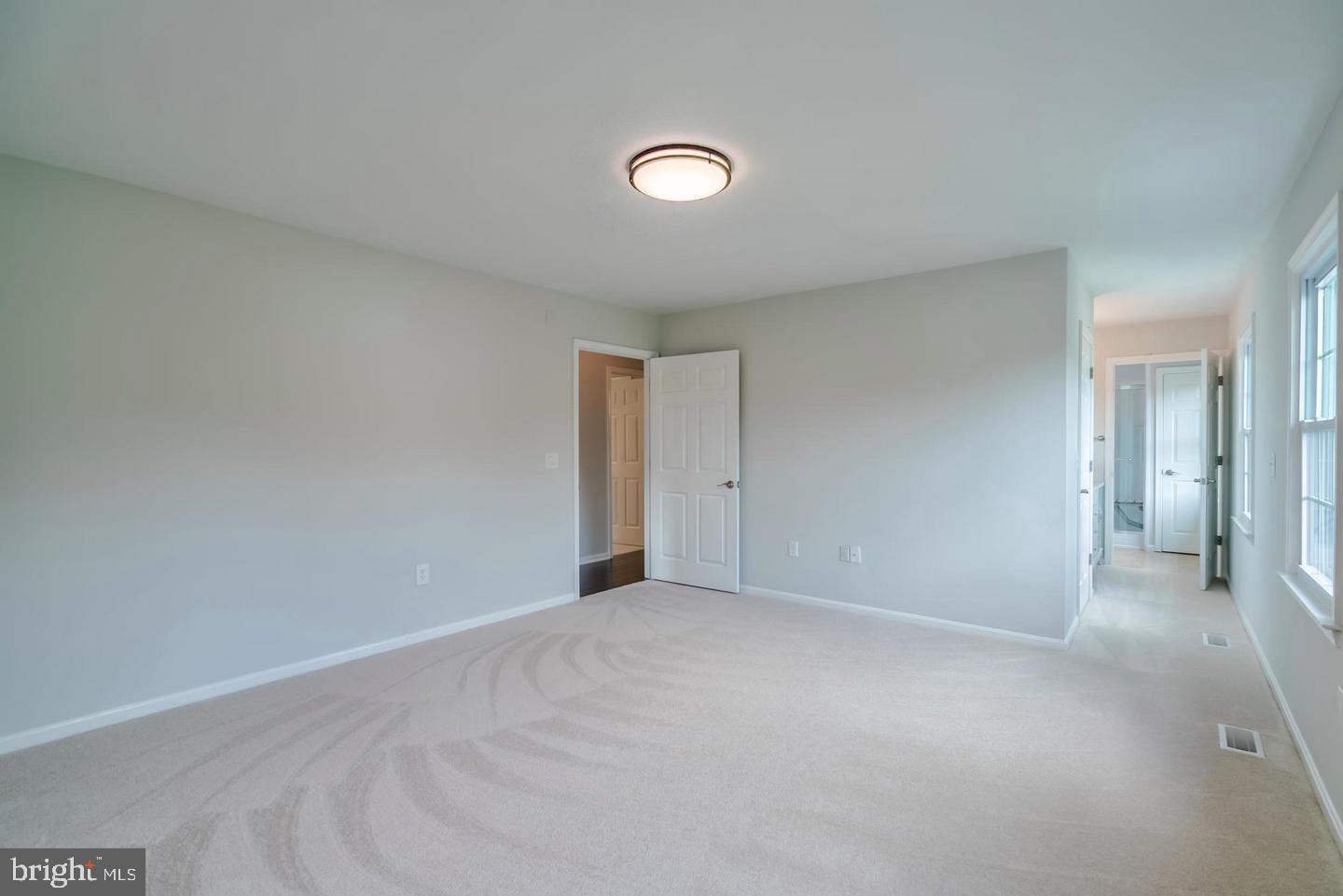 503 HUNT WAY LANE