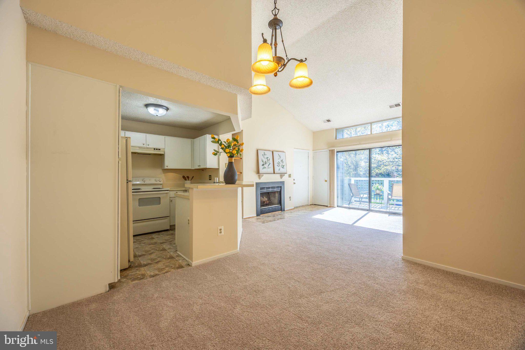 11703 SUMMERCHASE CIRCLE B B