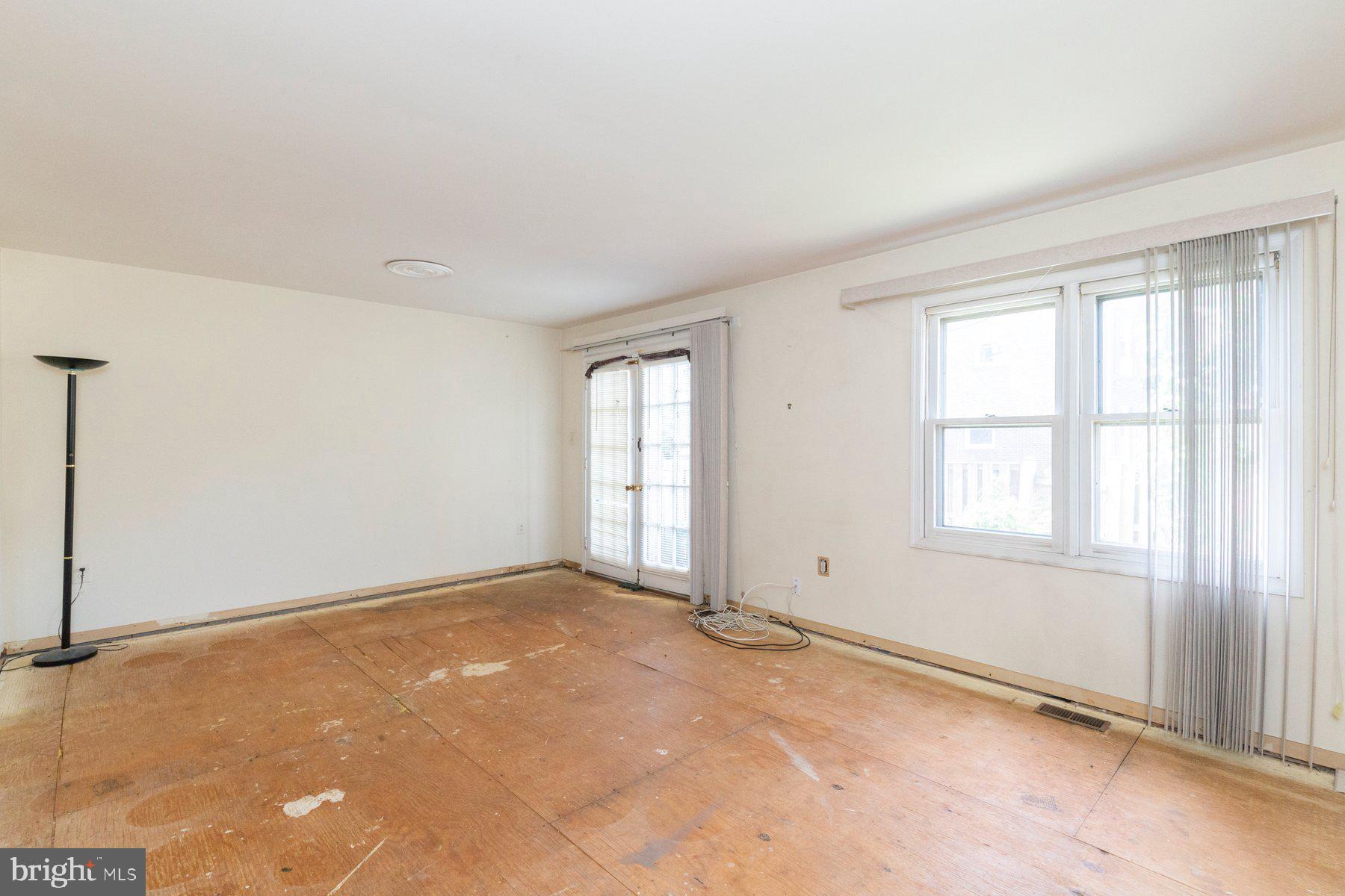 4560 BOGART COURT