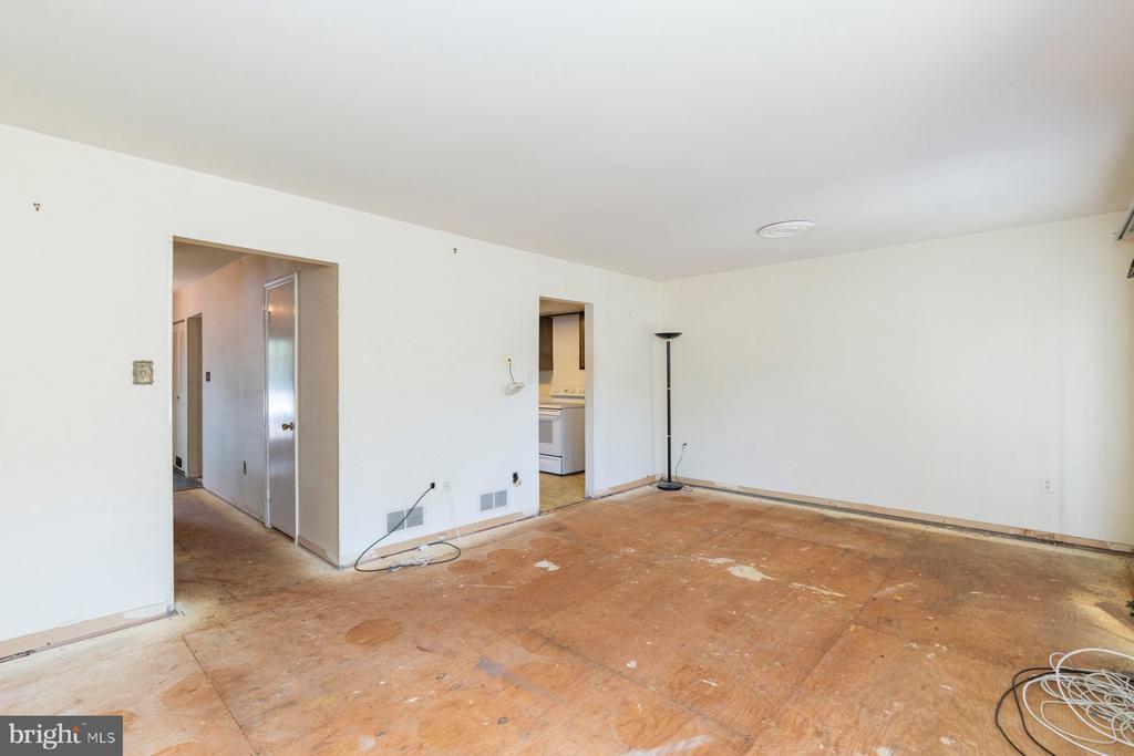 4560 BOGART COURT