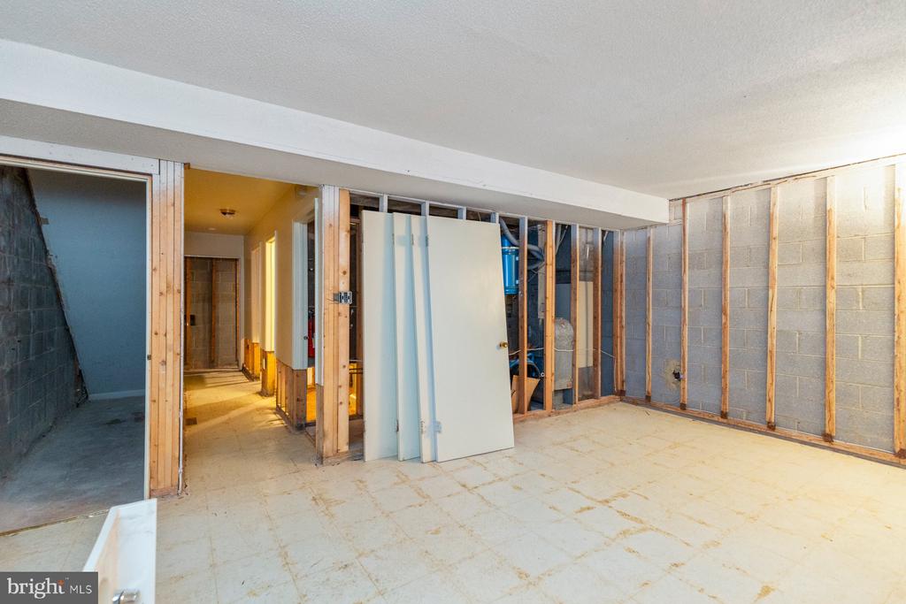 4560 BOGART COURT