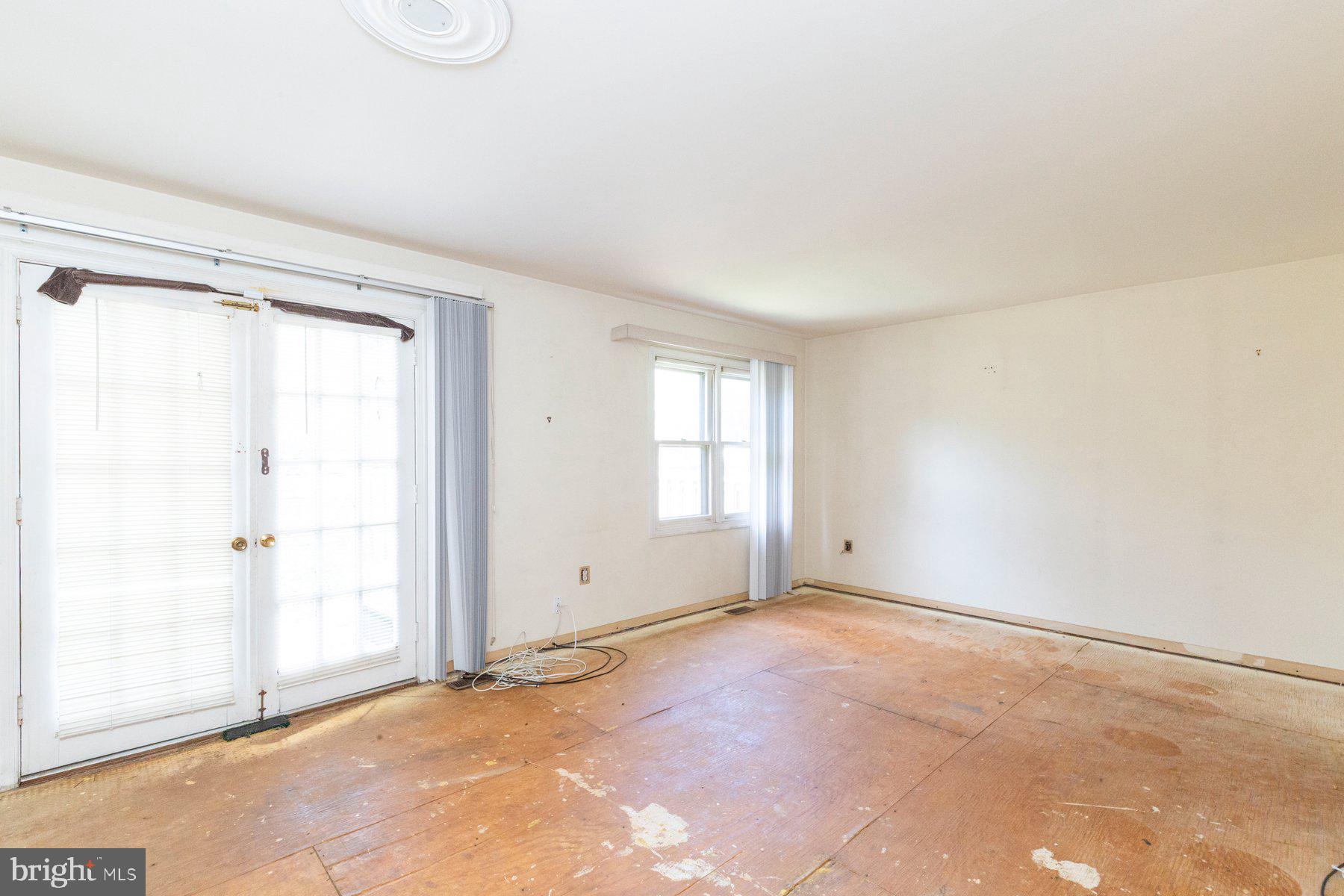 4560 BOGART COURT