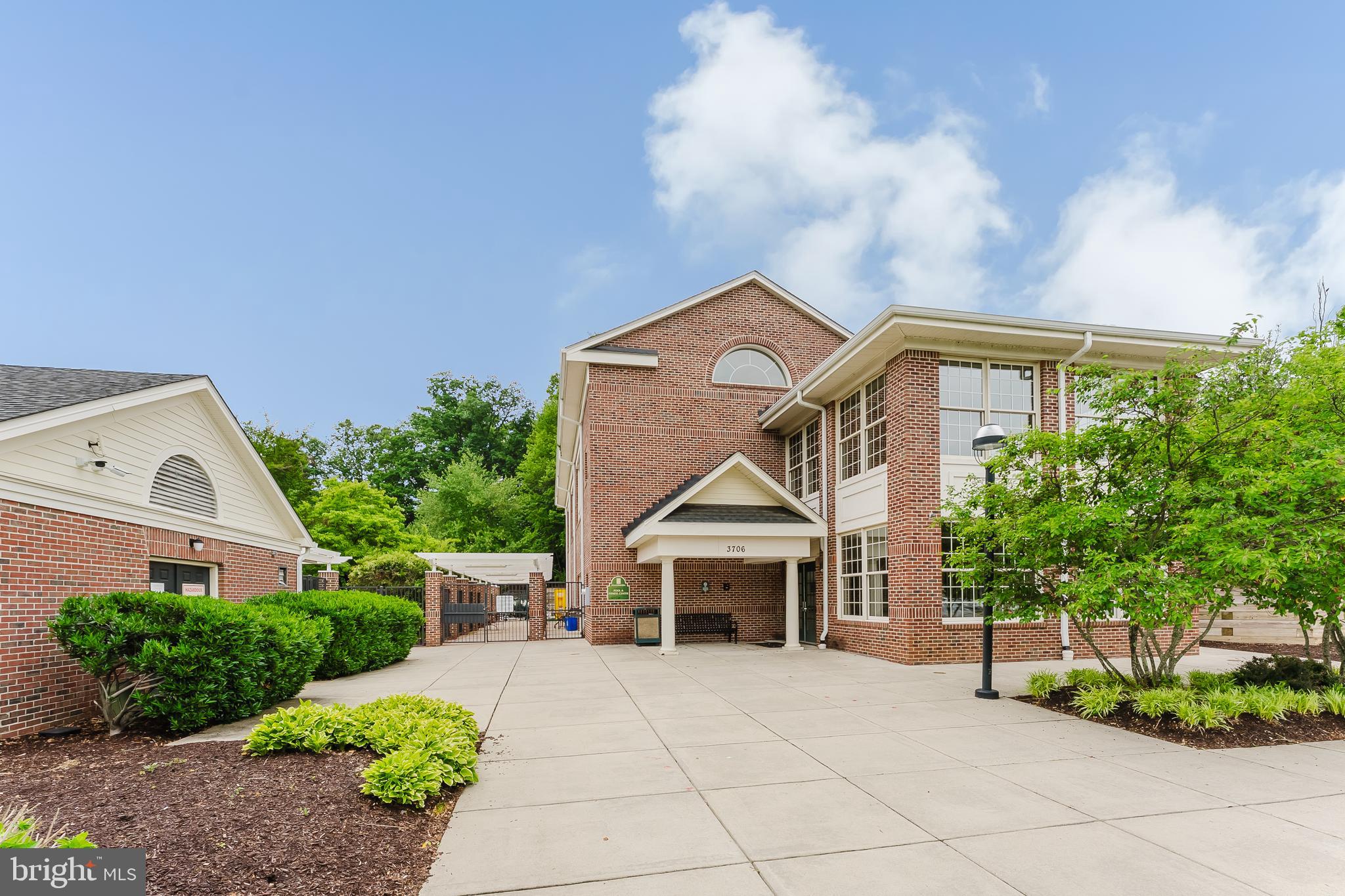 3929 CLARES COURT
