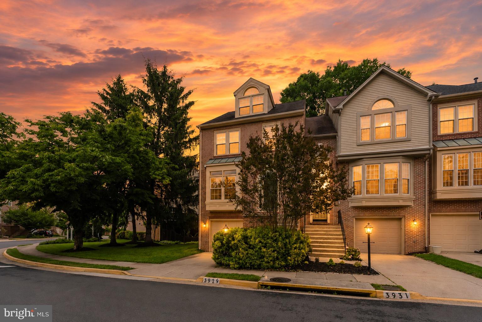 3929 CLARES COURT
