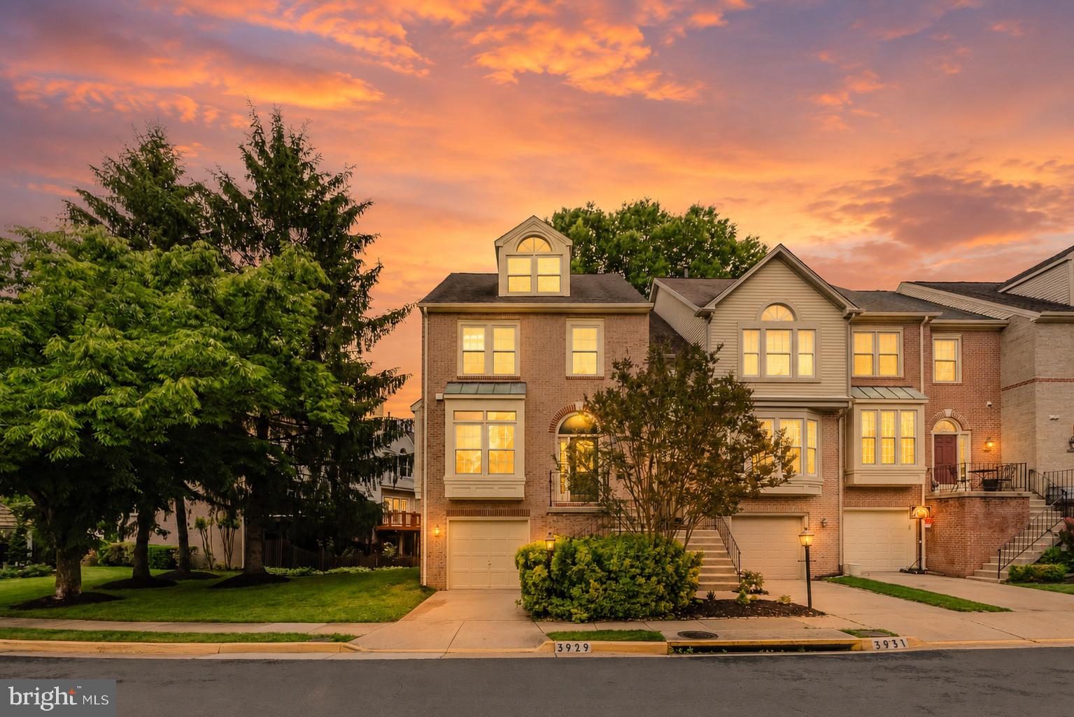 3929 CLARES COURT