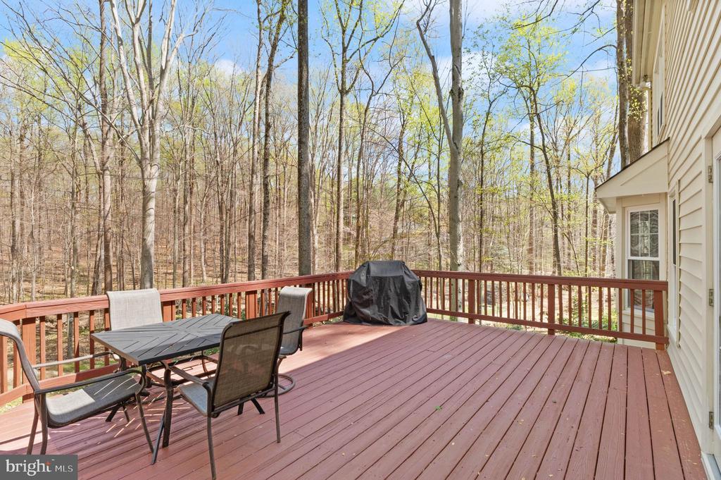 6823 BRIMSTONE LANE