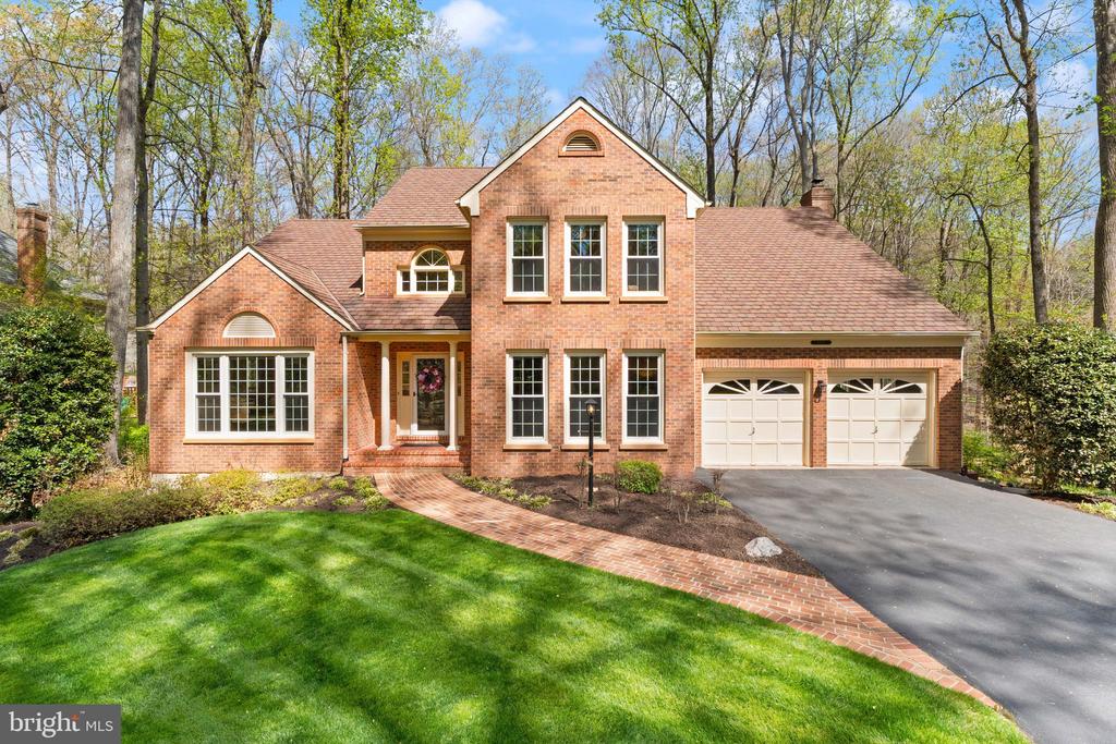 6823 BRIMSTONE LANE