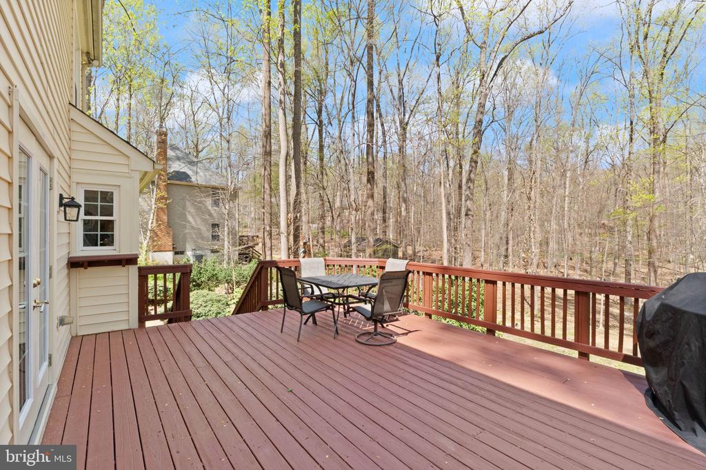 6823 BRIMSTONE LANE