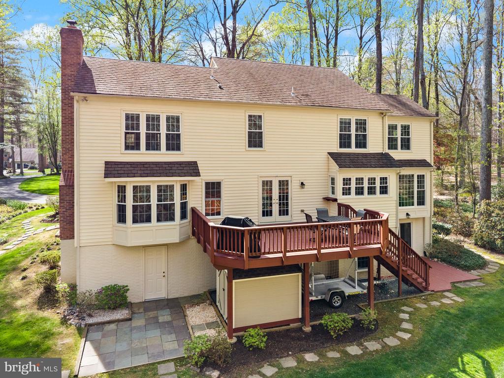 6823 BRIMSTONE LANE
