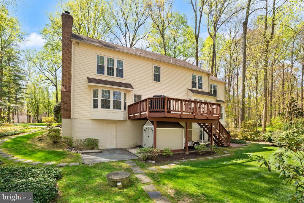 6823 BRIMSTONE LANE
