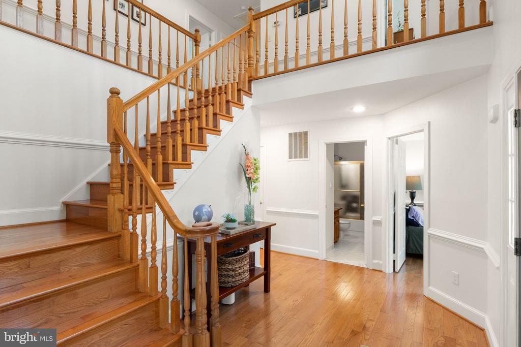 6823 BRIMSTONE LANE
