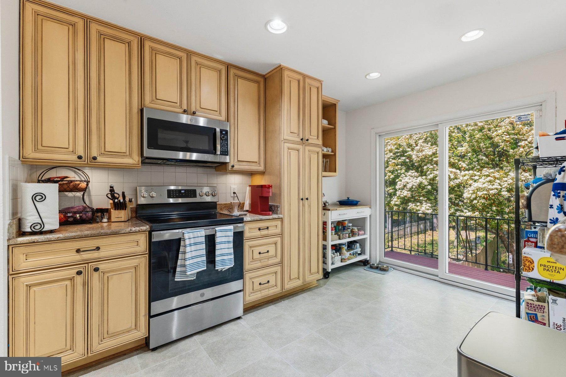8240 TAUNTON PLACE
