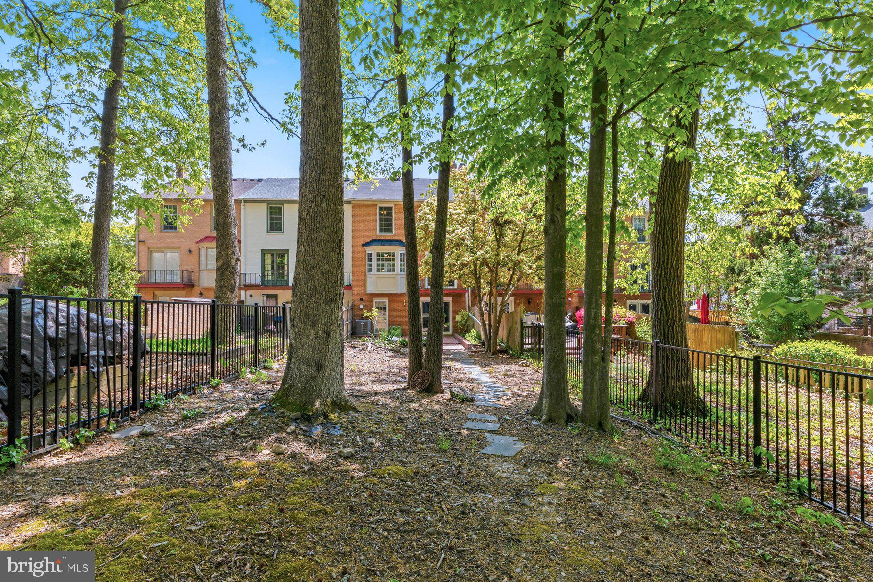 8240 TAUNTON PLACE