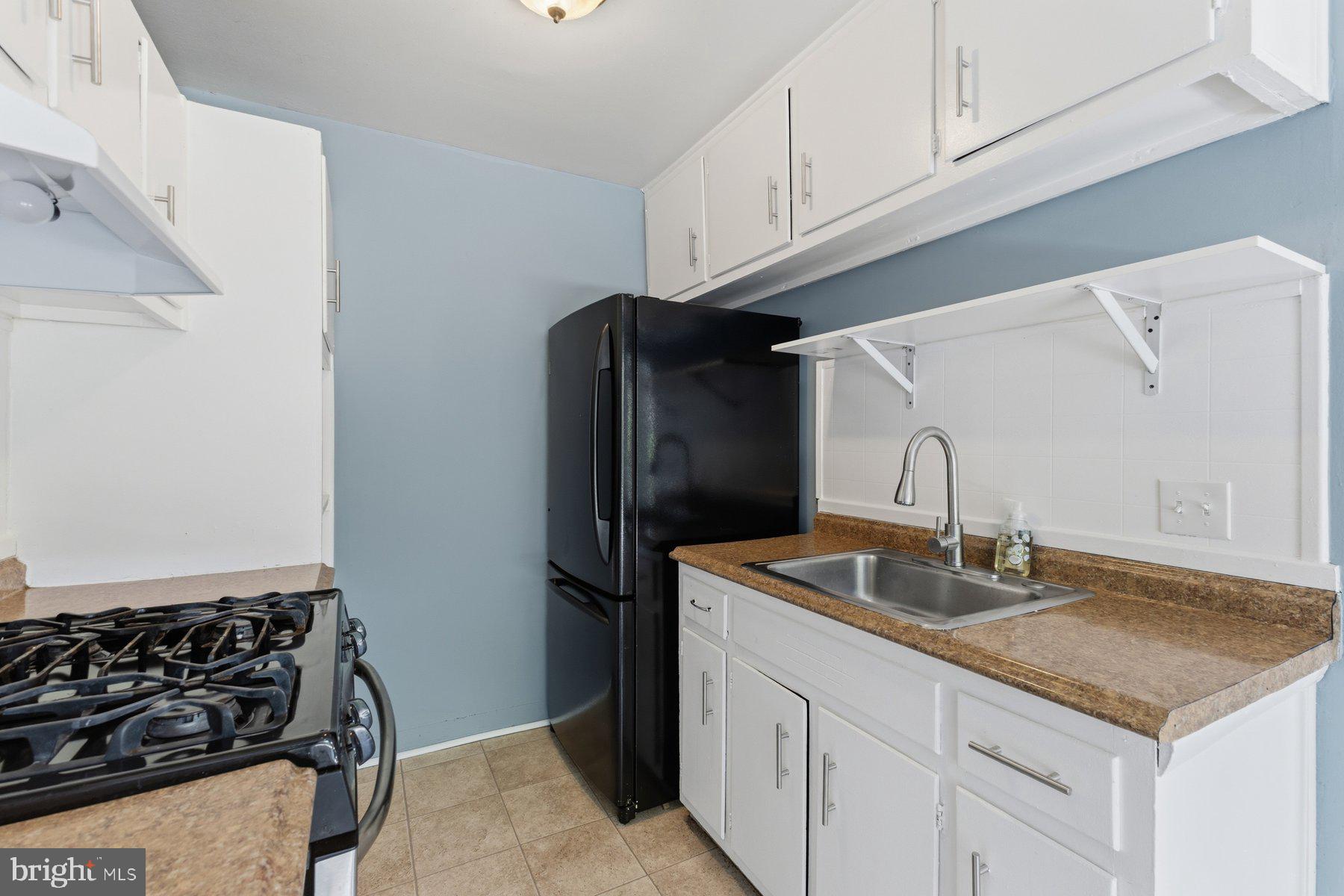4903 AMERICANA DRIVE 107