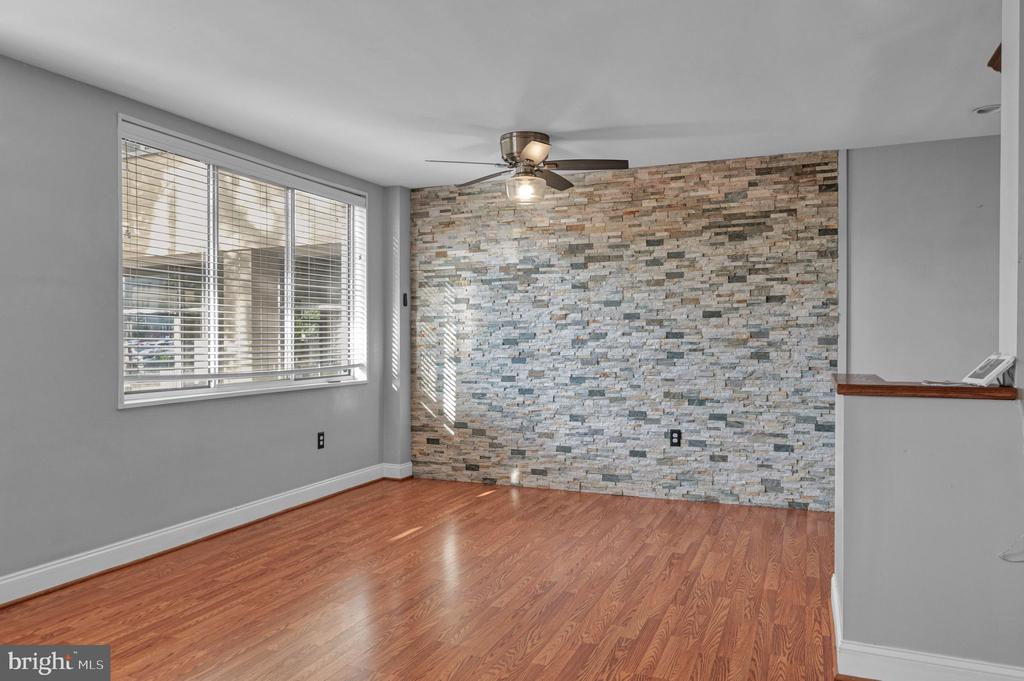 6631 WAKEFIELD DRIVE 106