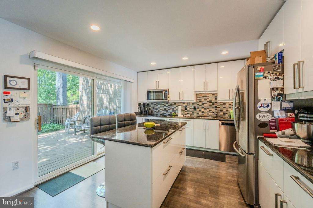 2013 LAKEWINDS DRIVE