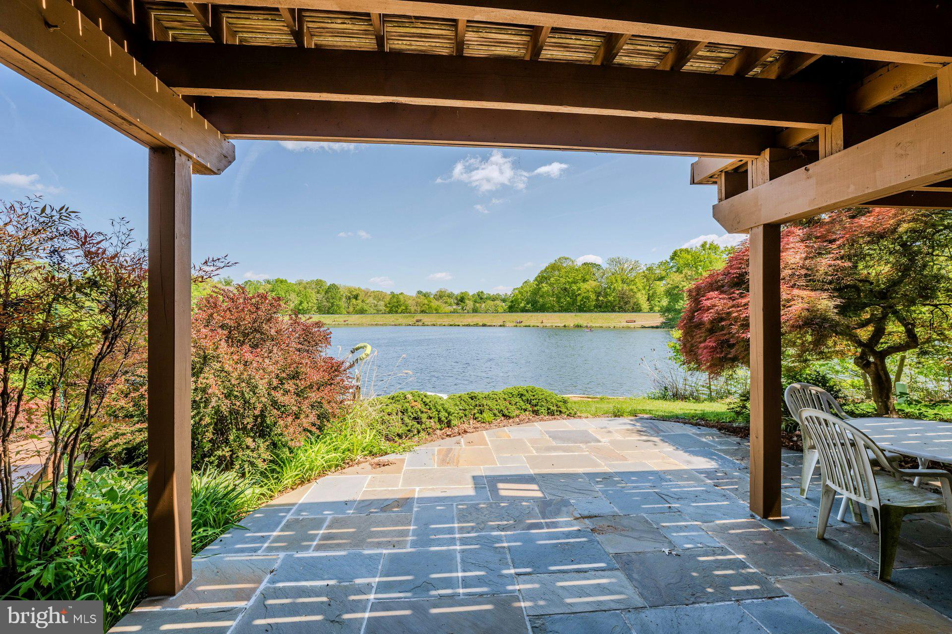 2013 LAKEWINDS DRIVE