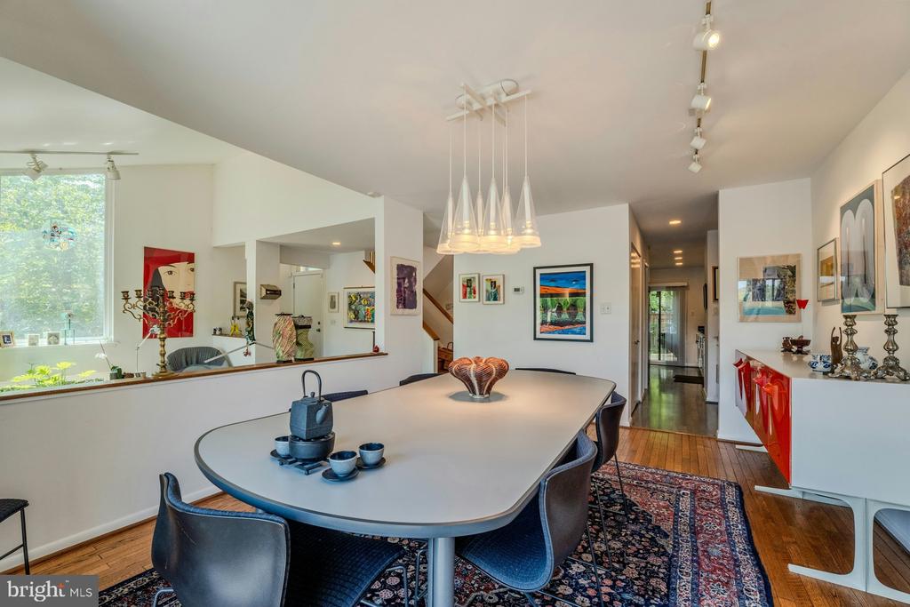 2013 LAKEWINDS DRIVE