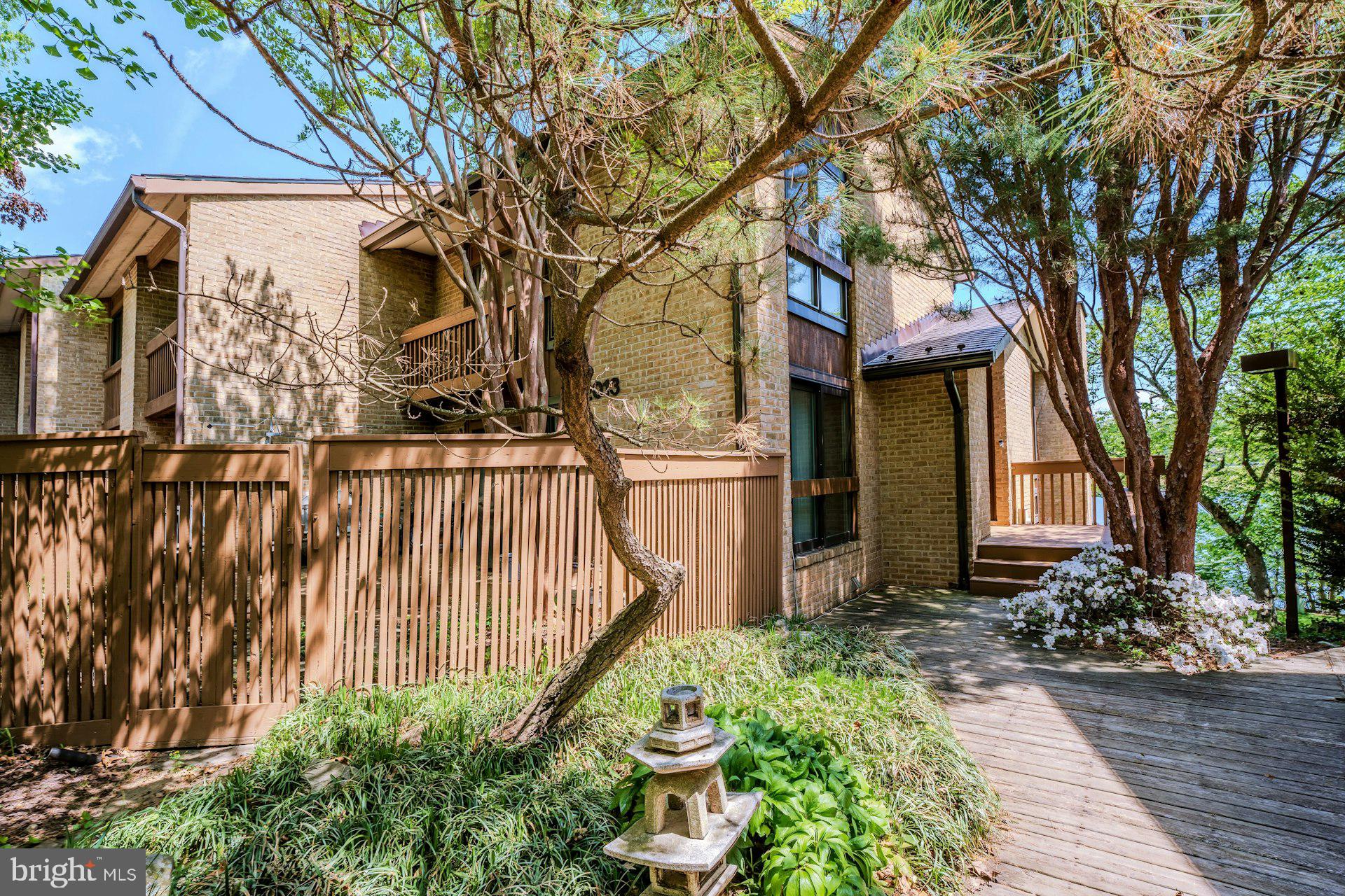 2013 LAKEWINDS DRIVE